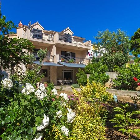 Apartamento Luka Šibenik Exterior foto