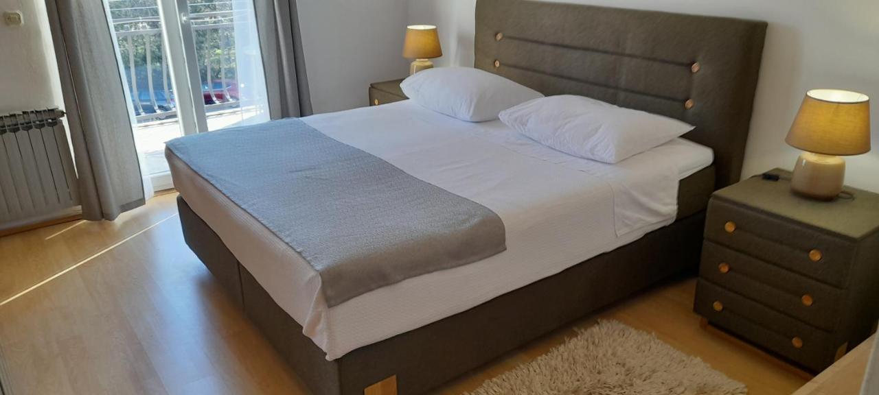 Apartamento Luka Šibenik Exterior foto
